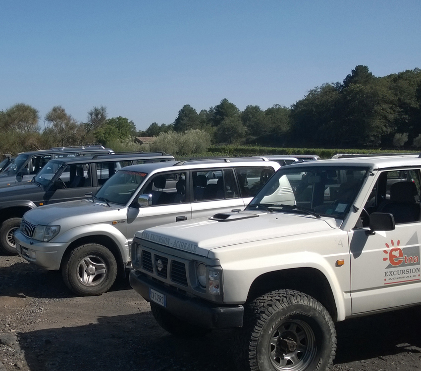 Etna Excursion: Noleggio Auto